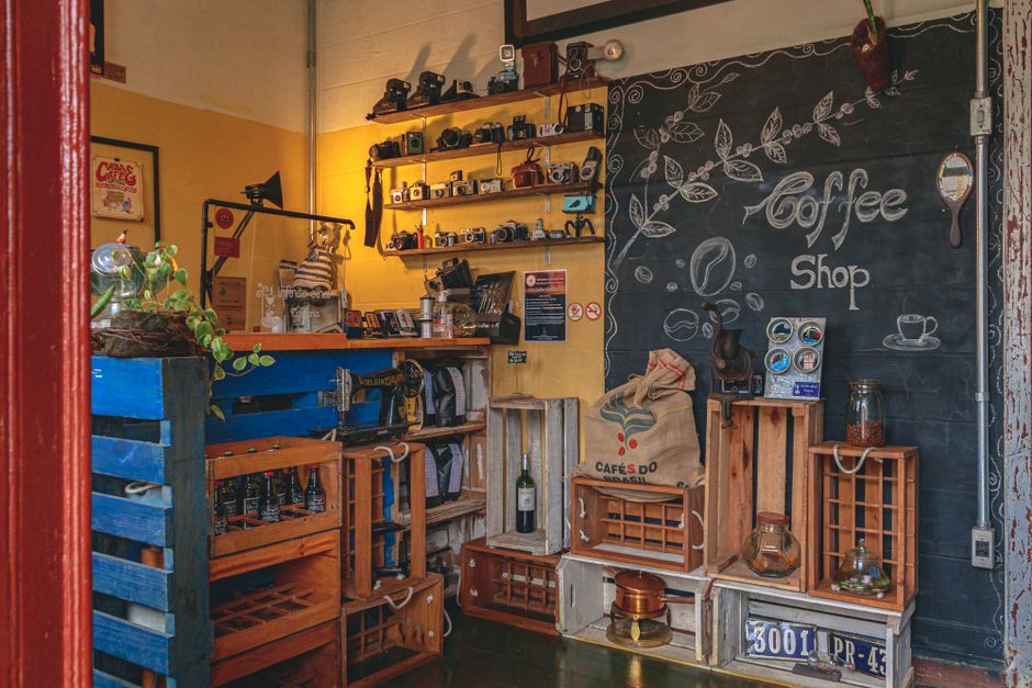Portland Café: Reactivating Lapsed Regulars and Building a Review Engine